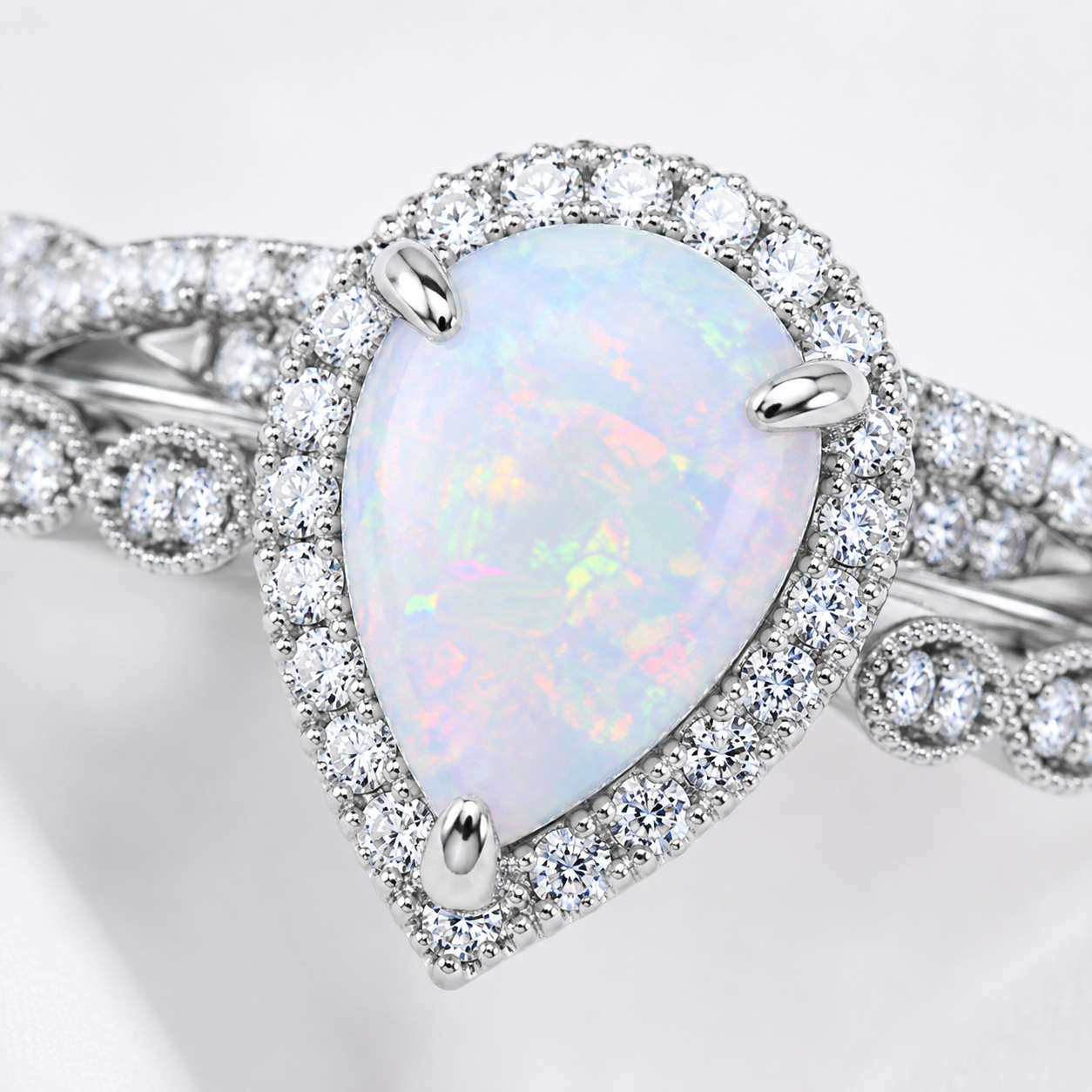 Opaline Vintage Bridal Ring Set